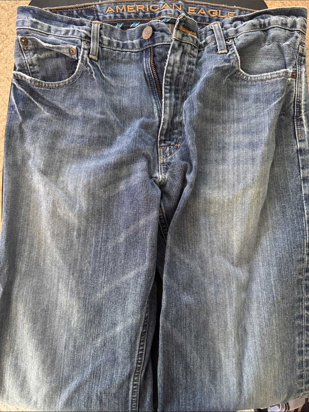 American Eagle Outfitters Men’s Light Blue Loose Fit Jeans. Size 33x32